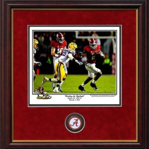 Stealing the Spotlight Derrick Henry vs. LSU 2015 Riggins Framed print with coin
